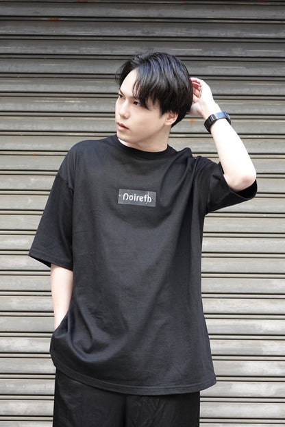 Noireth Square Tee